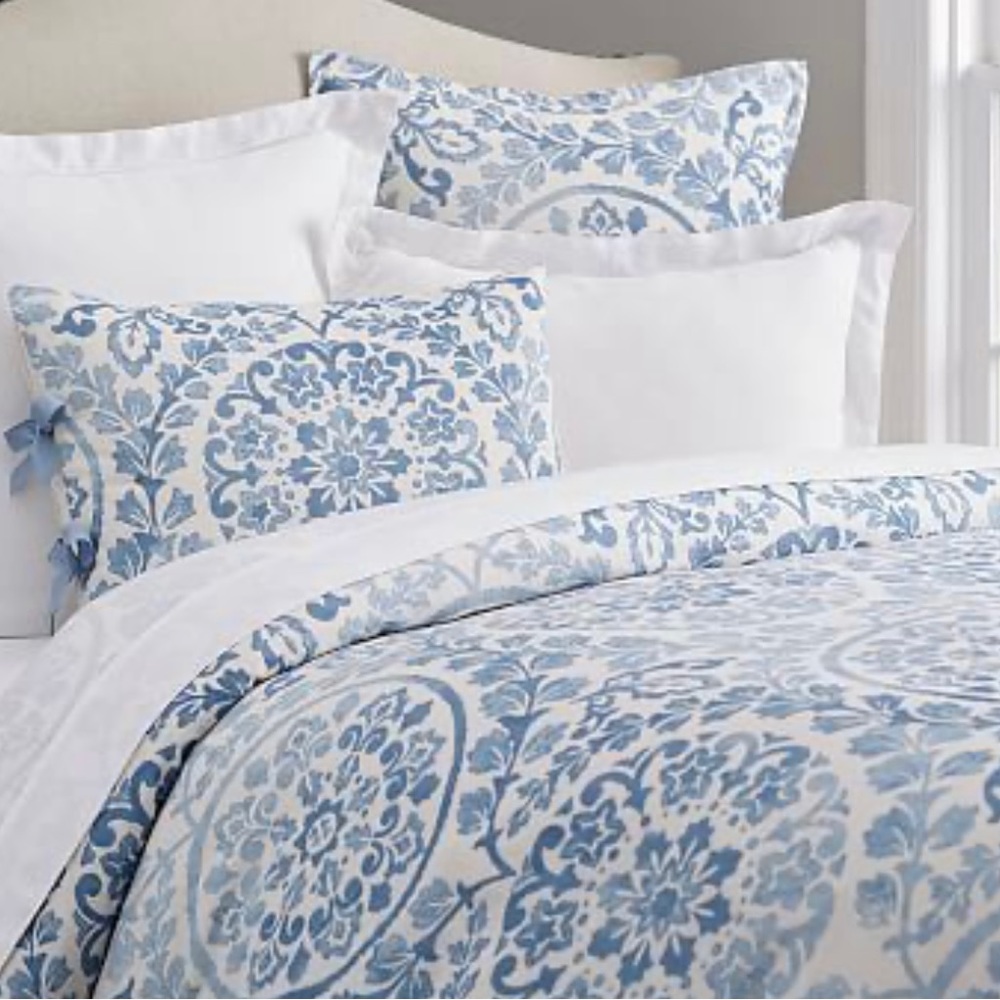 Pottery Barn King Duvet Set